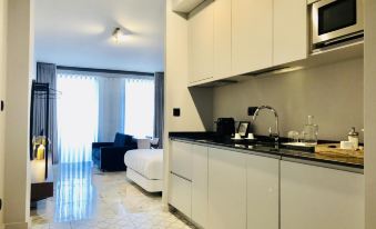 Youropo - Downtown 2A