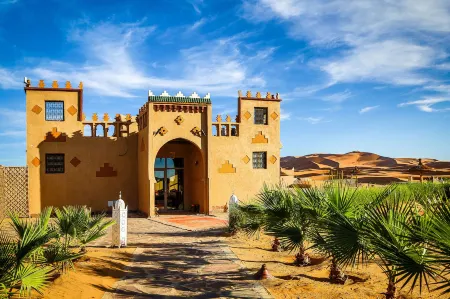 Yakout Merzouga Luxury Camp Отели в г. Тисрдмин