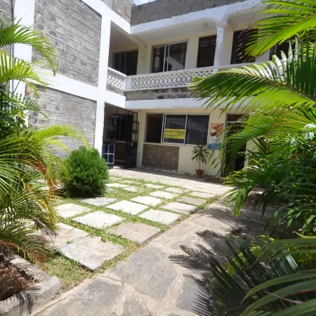 Silent Cruise Resort