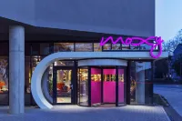 Moxy Duesseldorf South Hoteles en Dusseldorf