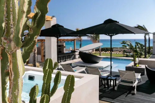 Eden Beachfront Residences & Suites - Breakfast