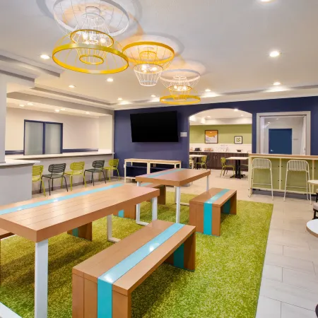 Spark by Hilton Walker Grand Rapids North