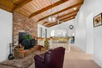 Beautiful mountain golf retreat