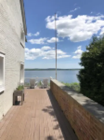 Luxury Waterfront Home with Private Dock & Hot Tub Hotels in Portsmouth