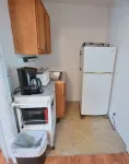 Two Bed Two Bathroom Cabin with kitchen area