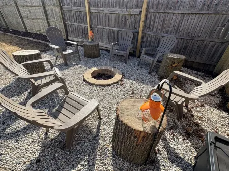 Charming 3-bedroom house in Grayslake Отели рядом с достопримечательностью «Заказник Индепенденс Гров Форест»