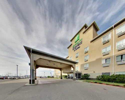 Holiday Inn Express & Suites EDMONTON-INTERNATIONAL AIRPORT by IHG Hotels in Nisku