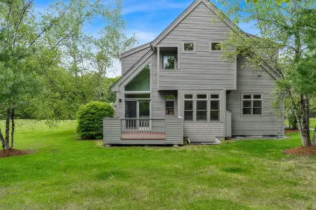 Ample Seating and Access to Quechee Club Amenities - Cozy Retreat