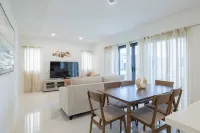 Serenity Haven Retreat - Serene Villa, Stunning Decor