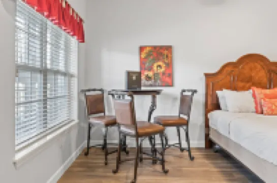 Cozy Suite with Kitchenette and Pool Access - Charming Golf Retreat