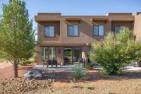Golf Course Access and Heated Pool - Stunning Luxury Haven