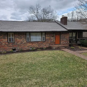 Charming 3-bedroom house with 1000sqft arcade style game room in awesome Bristol