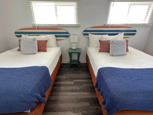 Private Sandy Beach and Boat Parking Available - Inviting Surf Cottage Hotels in Huron