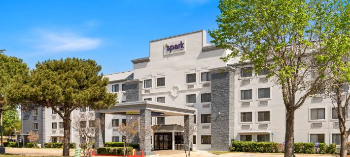 Spark by Hilton Grapevine DFW North Отели в г. Грейпвайн