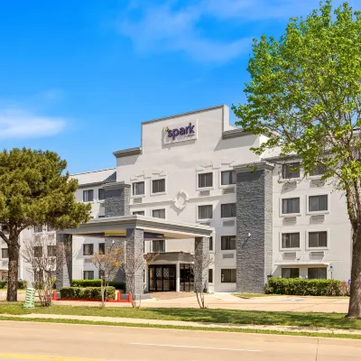 سبارك باي هيلتون جرابف ين ي دٕف دوي ورث Hotels near مطار دالاس فورت ورث الدولي، الصالة E