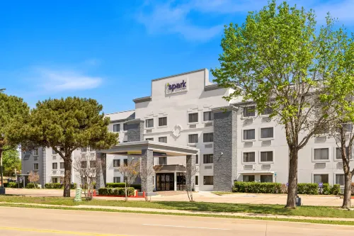 Spark by Hilton Grapevine DFW North
