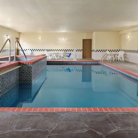Country Inn & Suites by Radisson, Topeka West, KS
