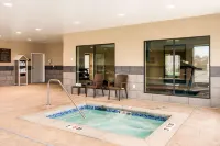 Comfort Suites - Hot Tub