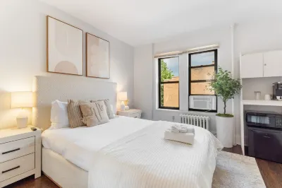 Private Studio with Cozy Amenities - Charming City Escape