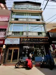 Madpackers Rishikesh OG Hotels near Gaura Devi Chowk