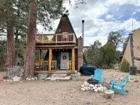 Kayaks, Fire Pit and Scenic Porches - Cozy Rustic Retreat Hotels in Heber