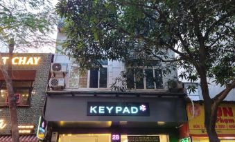 Keypad - Saki Hotel - 28 Dich Vong Hau, Cau Giay