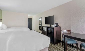 Clarion Pointe