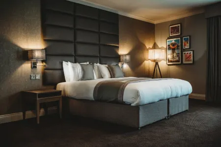 The Essex Golf & Country Club Hotel Отели в г. Фееринг