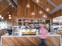 國王和王后套房飯店 新普利茅茨住宿飯店