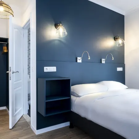 Beverly Hills Hotel Отели в г. Иксель