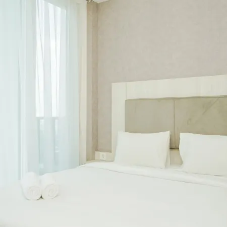 Comfy and Minimalist Studio Apartment at Tree Park BSD