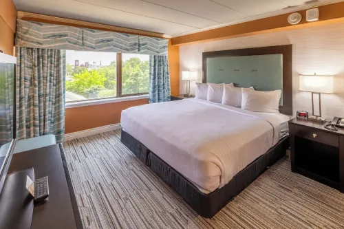 The Boulevard Inn & Bistro Hotels in Saint Joseph