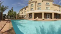 Holiday Inn Express & Suites PORTERVILLE by IHG - Swimmingpools