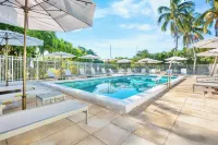 Coconut Cay Resort - piscine