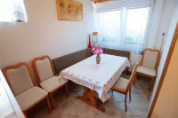 Apartment Jorsi with Mountain View Hotels in Hudinja