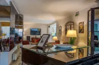 알렉시오스 럭셔리 호텔 이오아니아 호텔