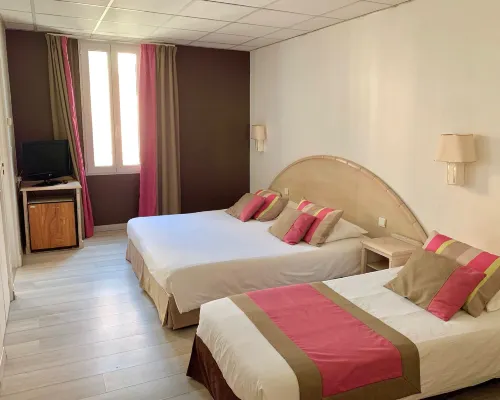 Hôtel de Flore Hotels in Saint-Raphaël