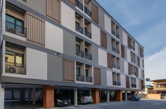 プラーイ プレイ ホテル