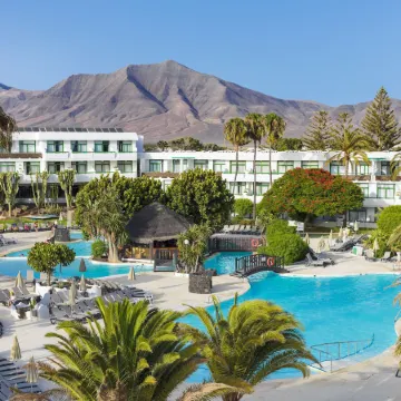 H10 Lanzarote Princess Отели рядом с достопримечательностью «Пляж Фламинго»