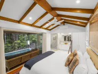 Narrows Escape Rainforest Retreat Hotels in Maleny