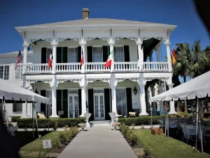 The George Manor
