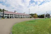Yankee Clipper Inn, SureStay Collection by Best Western - Pools