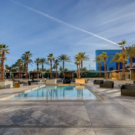 Studio 25 High FLR MGM Signature Balcony