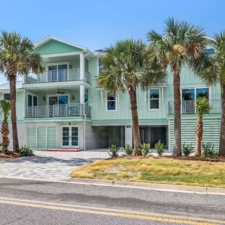 391 S Fletcher Ave C 3 Bedroom Townhouse by RedAwning