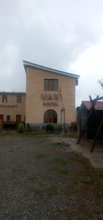 VanHotel Отели в г. Лчашен