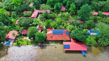 Valverde Glamping & Ecolodge