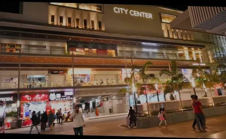 Bed & Bread Dormitory Отели в г. Бхолав Парт