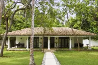 Why House Hotels in Unawatuna