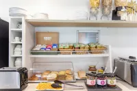 Quality Aparthotel Cholet - Morgenmad