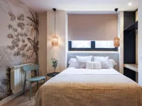 Home42 Hotels near Parque Norte